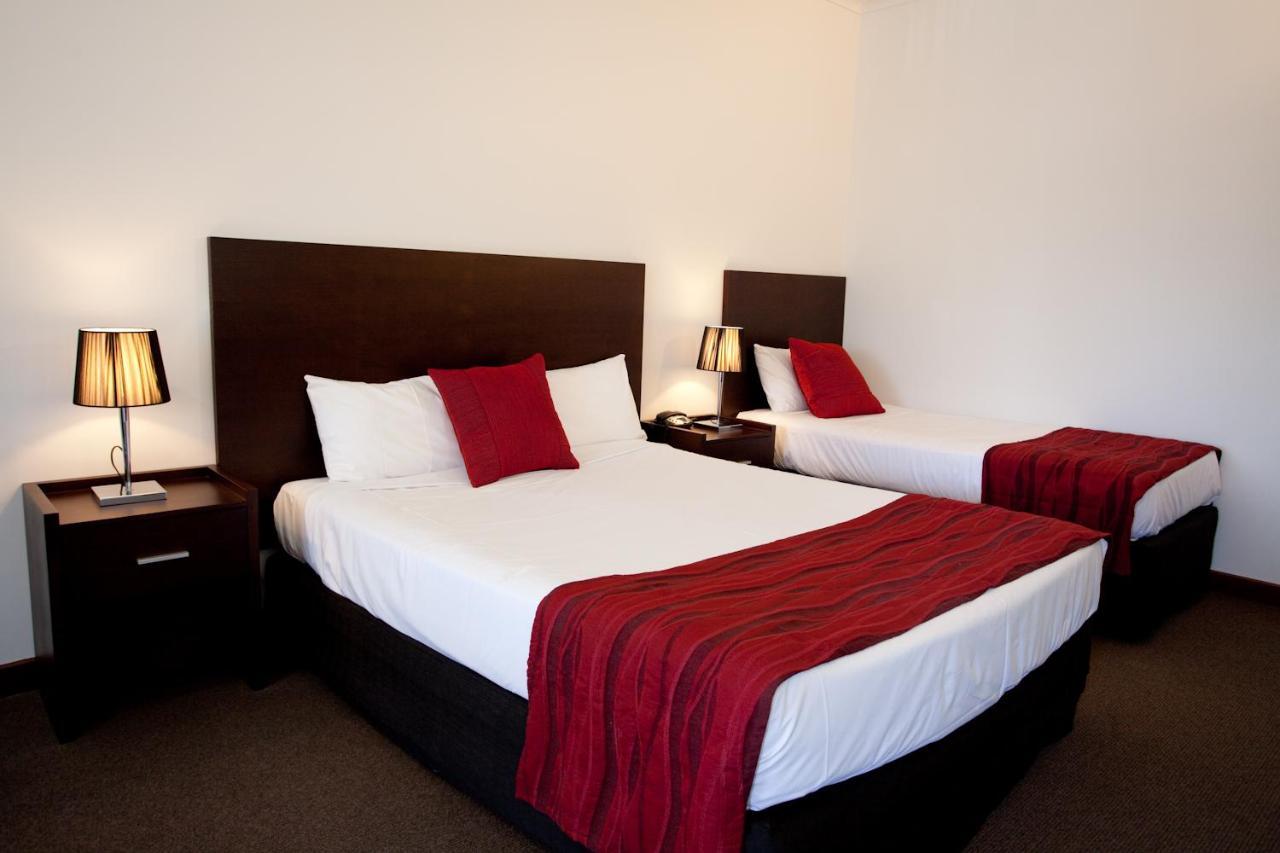 Hotel Mercure Port Of