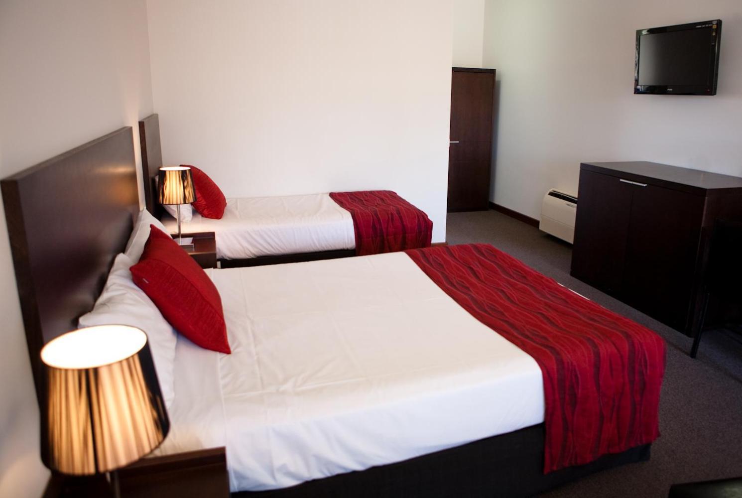 Hotel Mercure Port Of 4*