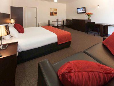 Hotel Mercure Port Of 4*