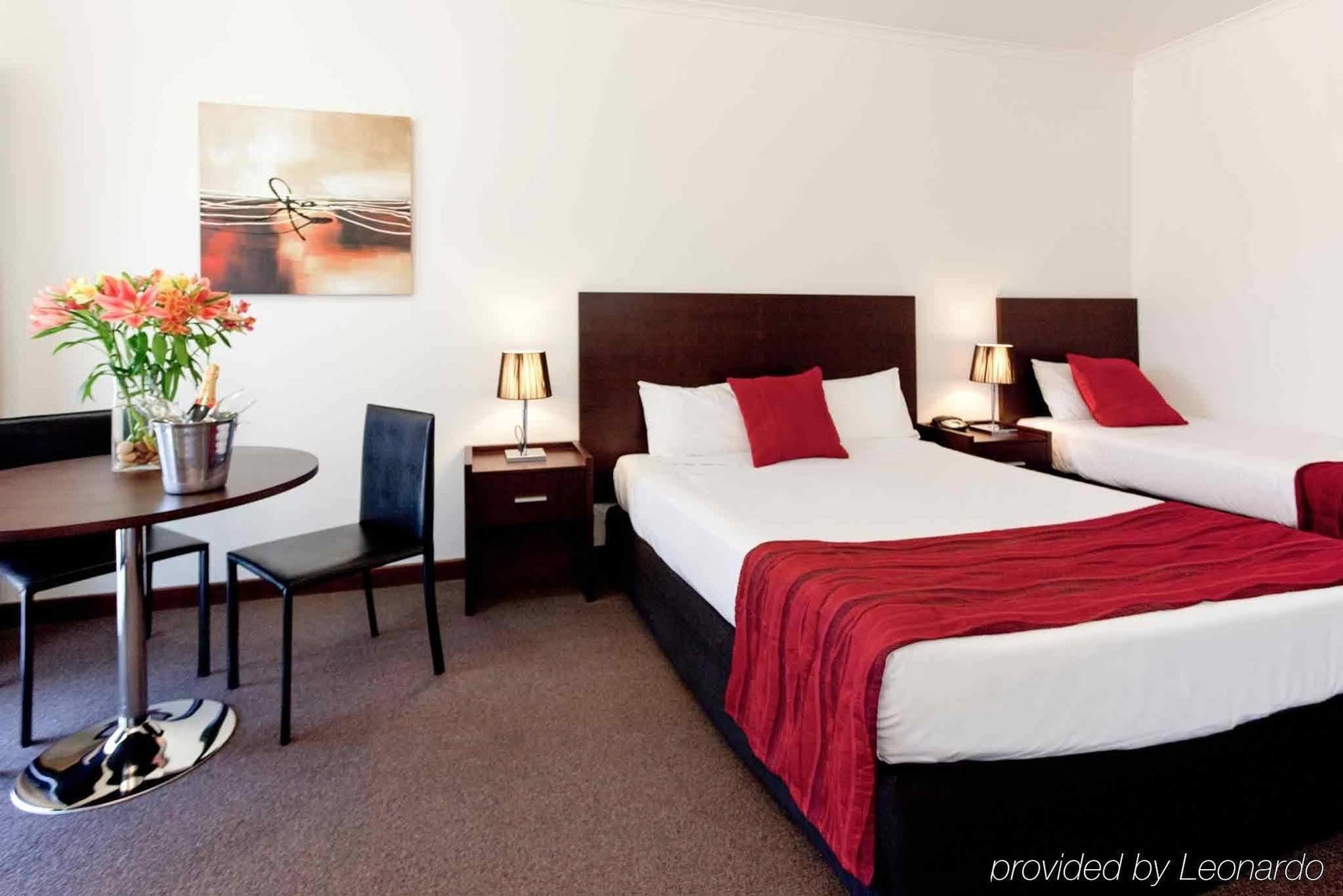 Hotel Mercure Port Of 4*