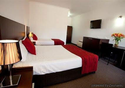 Mercure Port Of Hotel 4*
